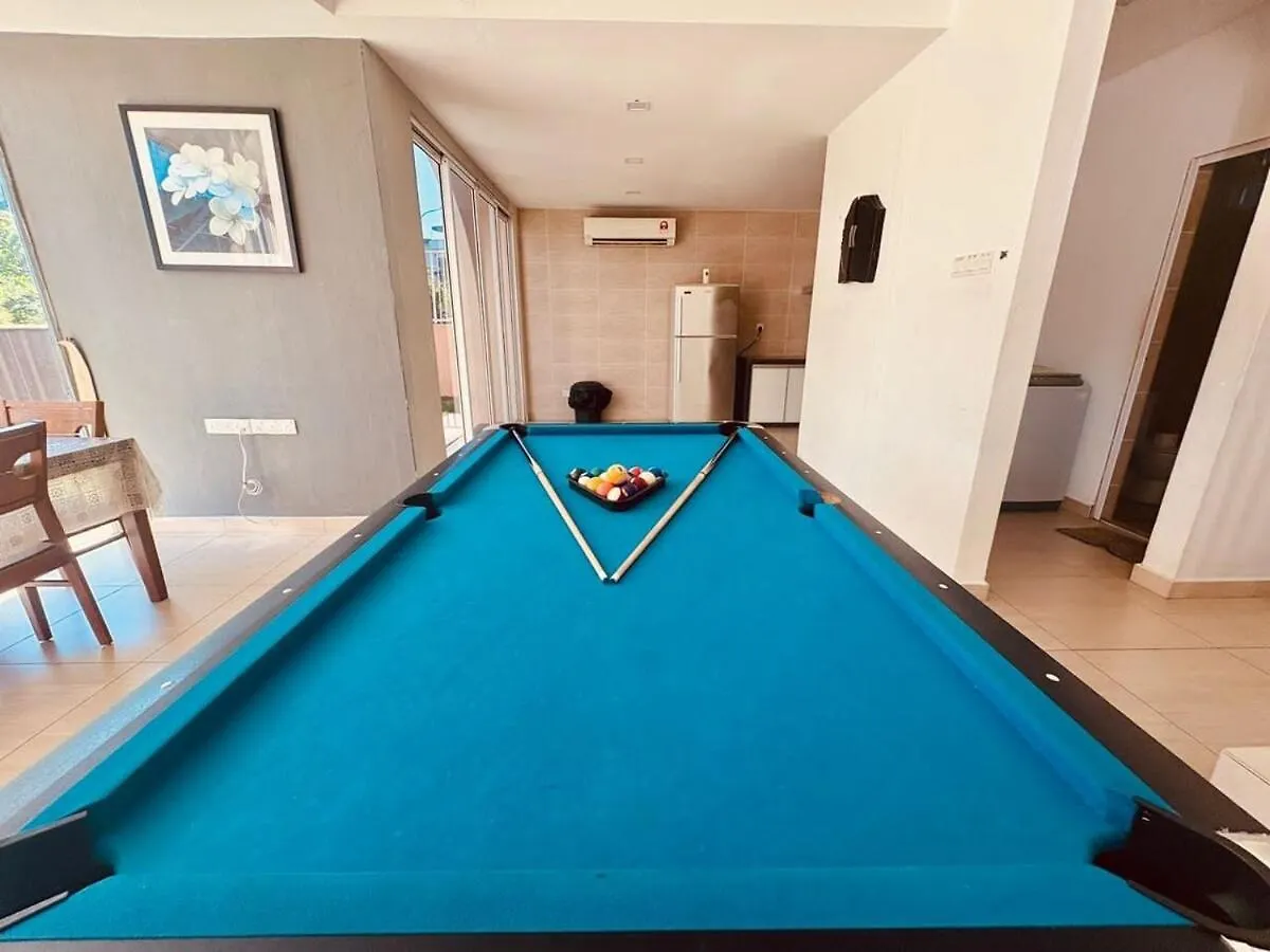 Family-Friendly Private Pool Villa With Ktv, Bbq, Ps5, Pool Table, Kitchen Just 2-Minute Drive To Tanjung Bungah Beach 0*, Tanjung Bungah (Penang)