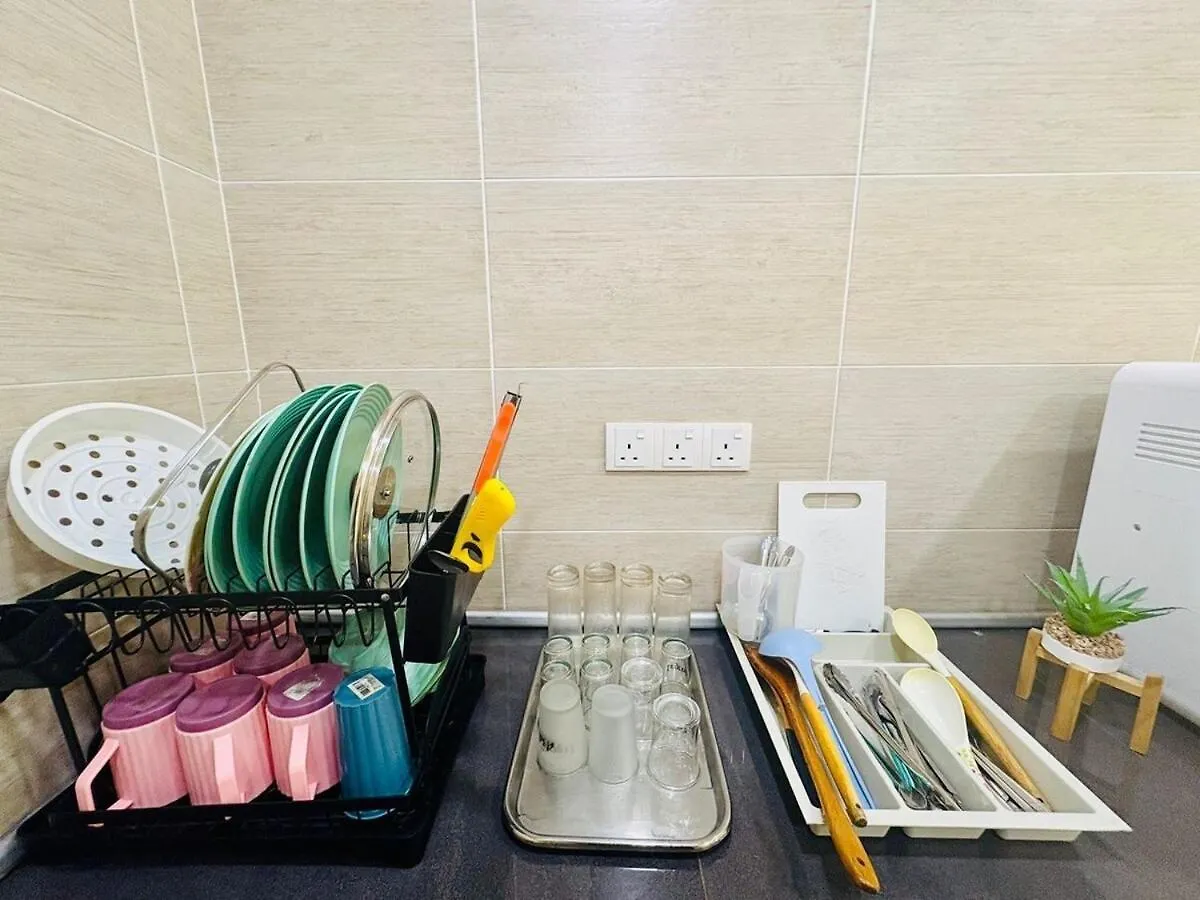 Family-Friendly Private Pool Villa With Ktv, Bbq, Ps5, Pool Table, Kitchen Just 2-Minute Drive To Tanjung Bungah Beach Tanjung Bungah (Penang)