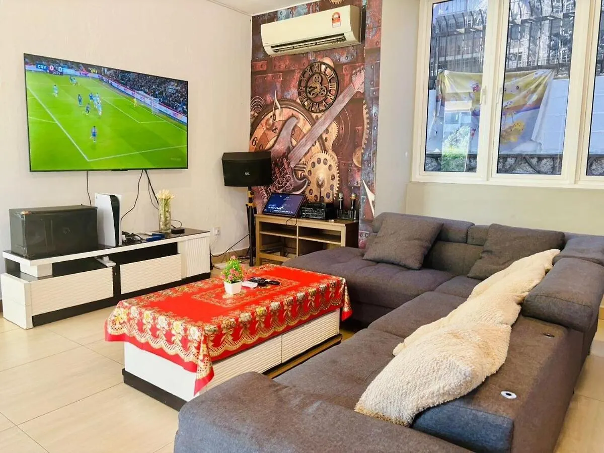 Family-Friendly Private Pool Villa With Ktv, Bbq, Ps5, Pool Table, Kitchen Just 2-Minute Drive To Tanjung Bungah Beach